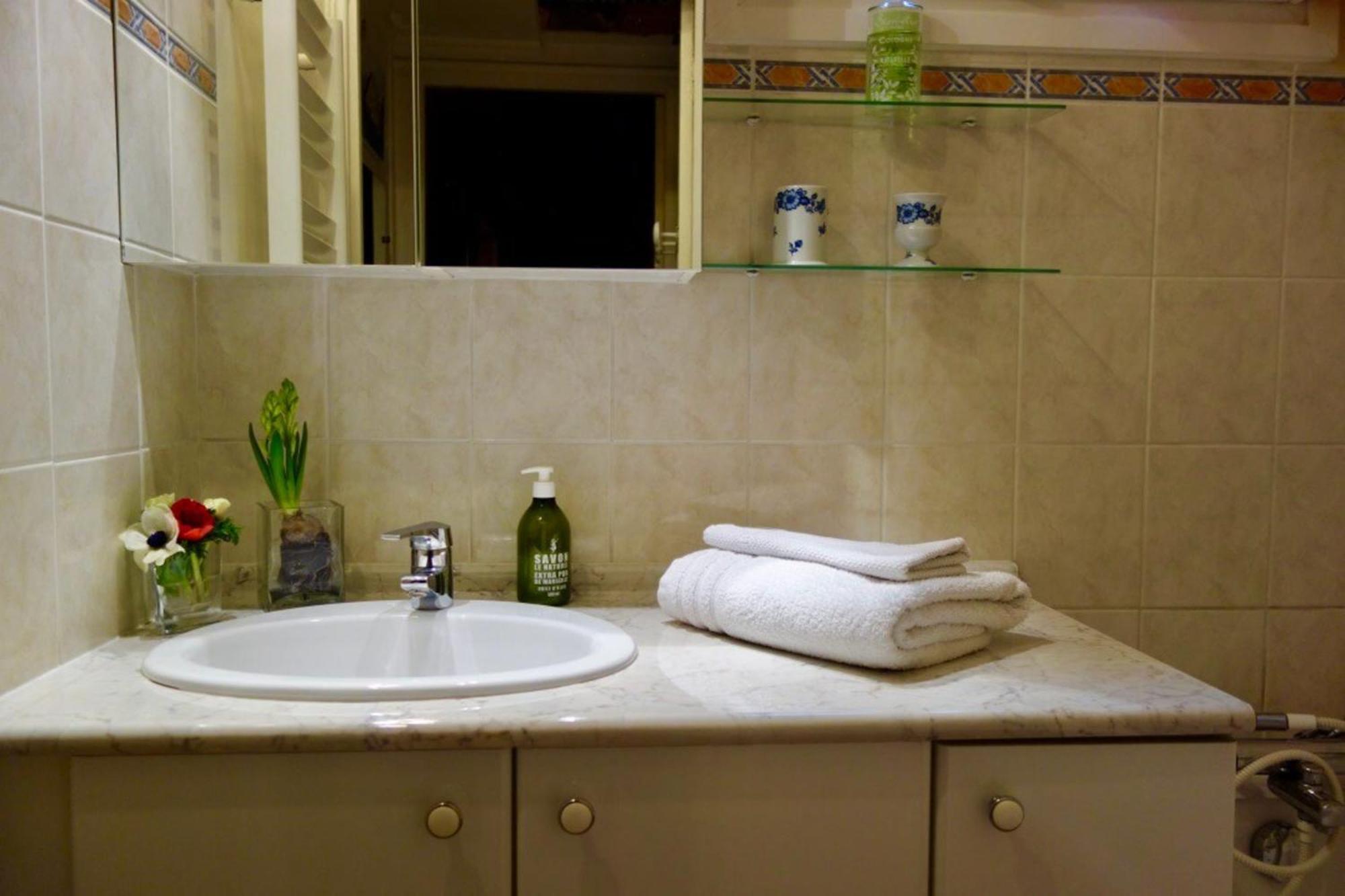 55 M2 Very Quiet Close To The Eiffel Tower * Paris